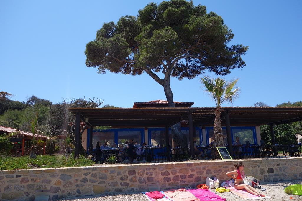 Air Sport Soleil Hotel Hyeres Exterior photo