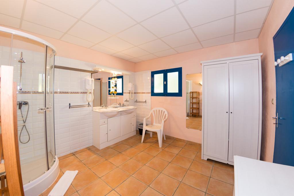 Air Sport Soleil Hotel Hyeres Room photo
