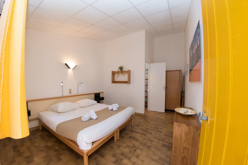 Air Sport Soleil Hotel Hyeres Exterior photo